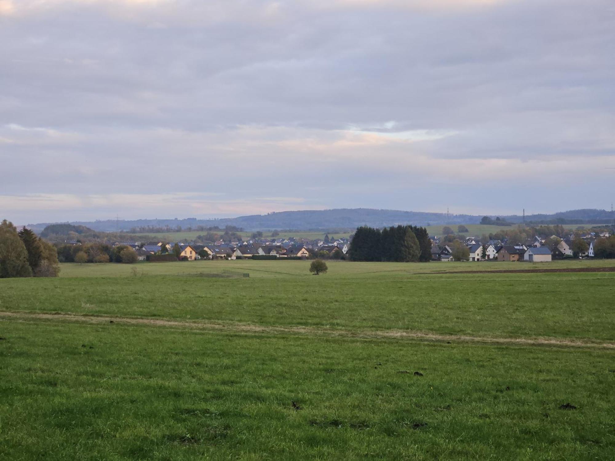 Gemuetliche Ferienwohnung Im Westerwald - "Ferienwohnung Grau" Weitefeld Exterior photo